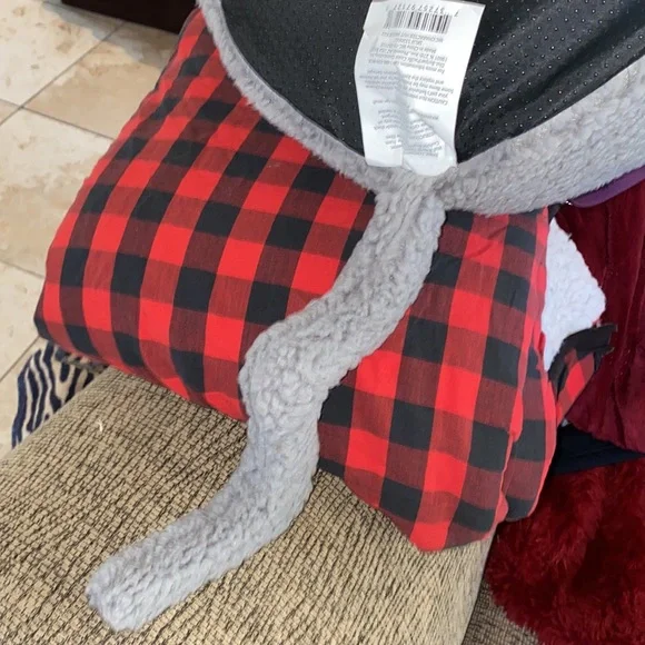 SOLD New Whisker City Sleepy Hut Cat Dog Bed Hideaway - Picture 7 of 8